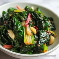 Receta de Acelgas Salteadas con Ajo en 15 Minutos
